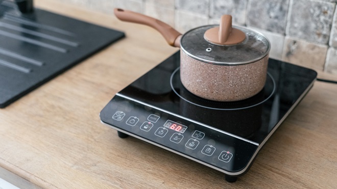 saucepan on portable induction cooktop